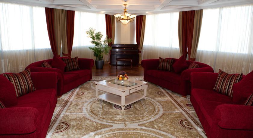 Duman Hotel 4*